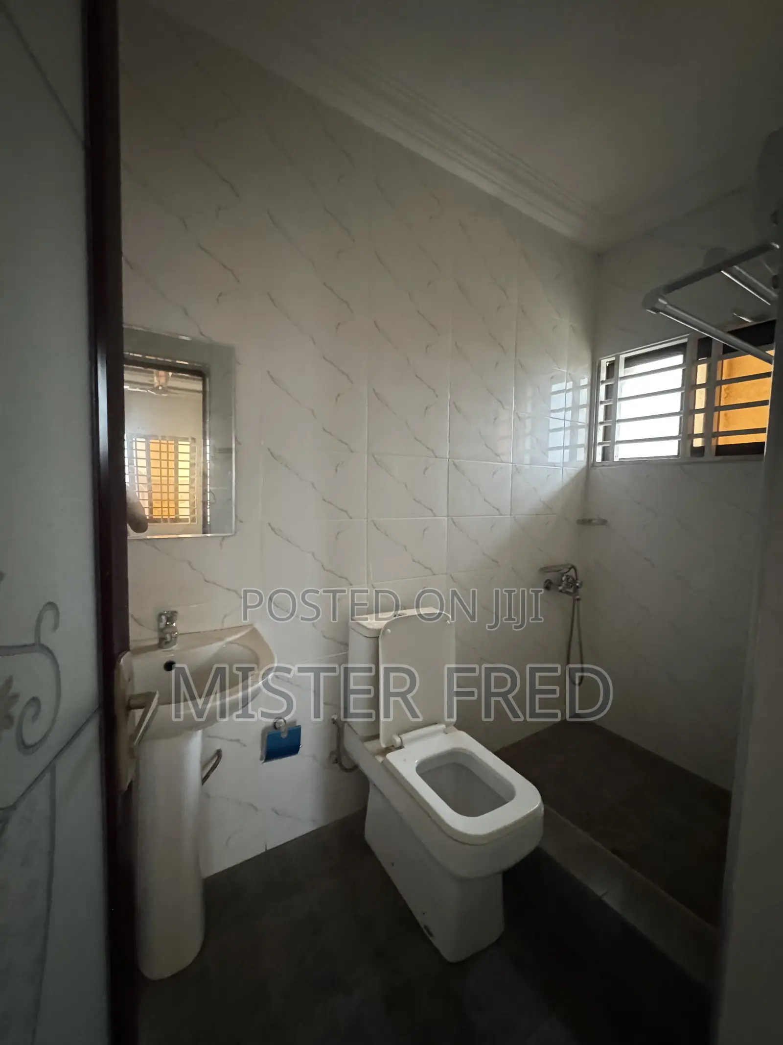 2bdrm Apartment in Blockfactory, Weija for rent in Weija