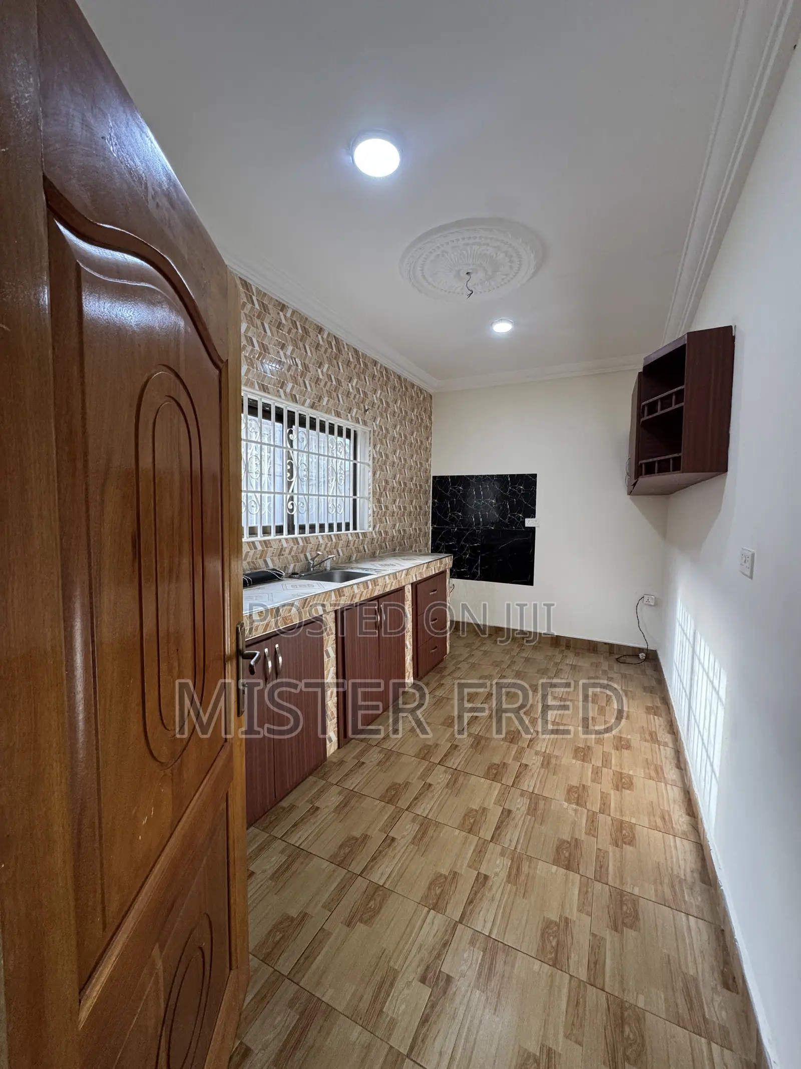 2bdrm Apartment in Old Barrier Kings, Weija for rent in Weija