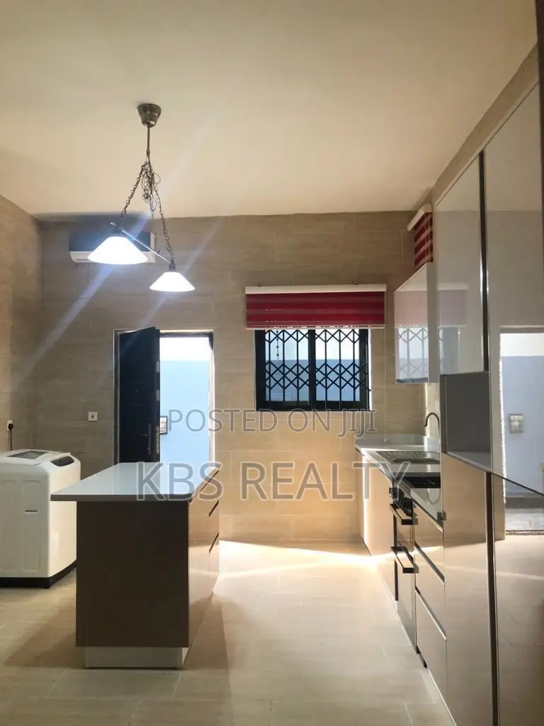 3bdrm Duplex in Trasacco Phase 1, Accra Metropolitan for rent in Accra Metropolitan