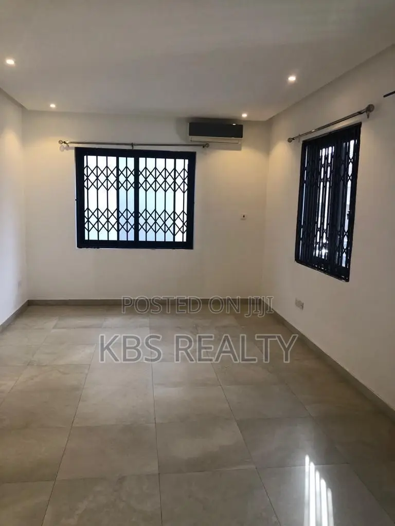 3bdrm Duplex in Trasacco Phase 1, Accra Metropolitan for rent in Accra Metropolitan