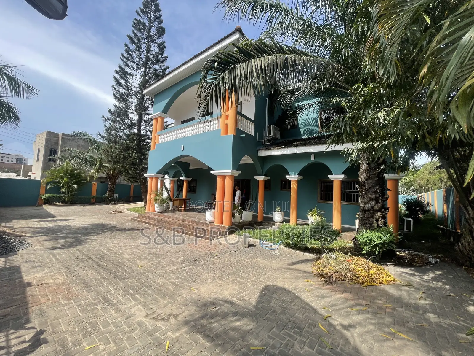 7bdrm Duplex in East Legon for rent in East Legon
