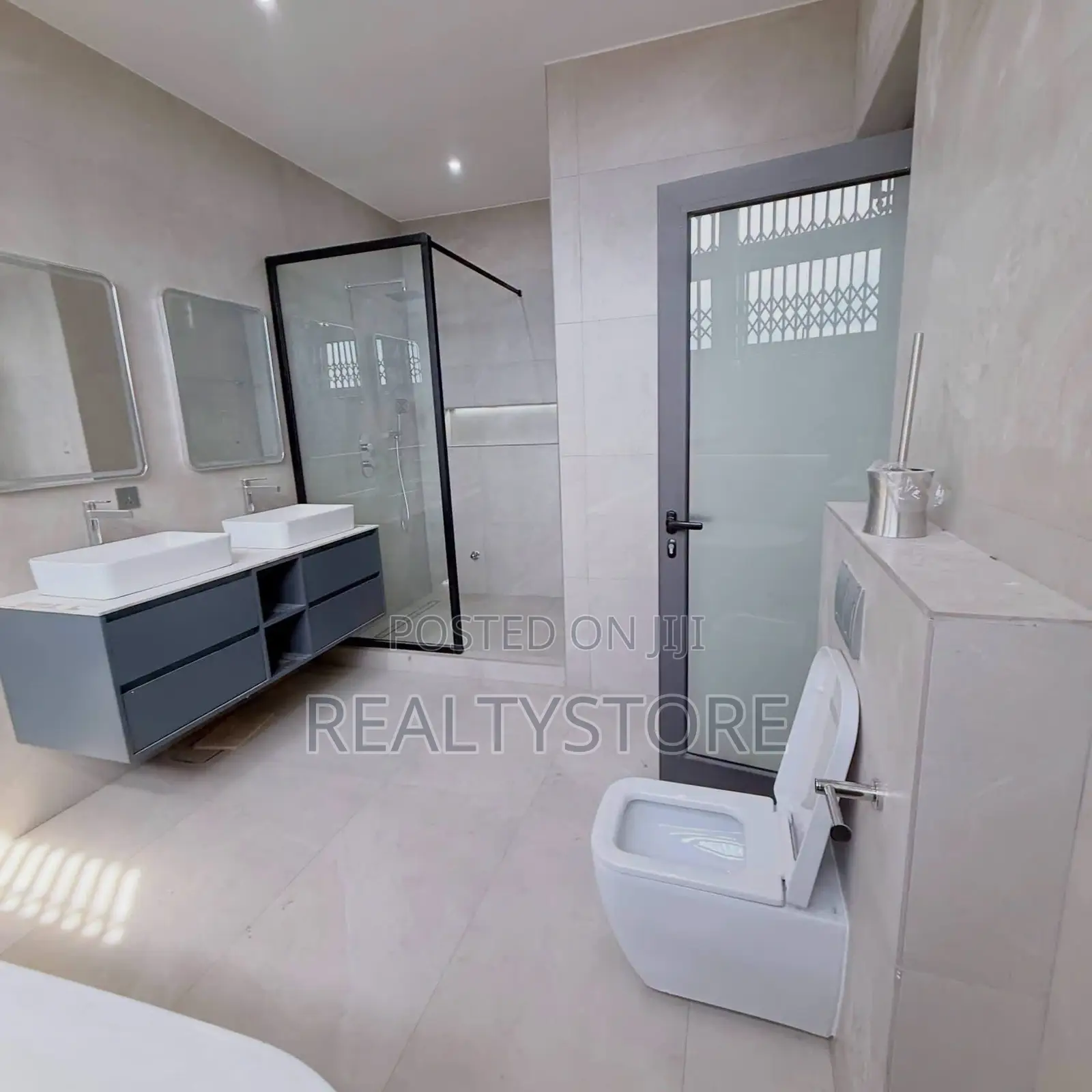 4bdrm House in Cantoment, Accra Metropolitan for rent in Accra Metropolitan