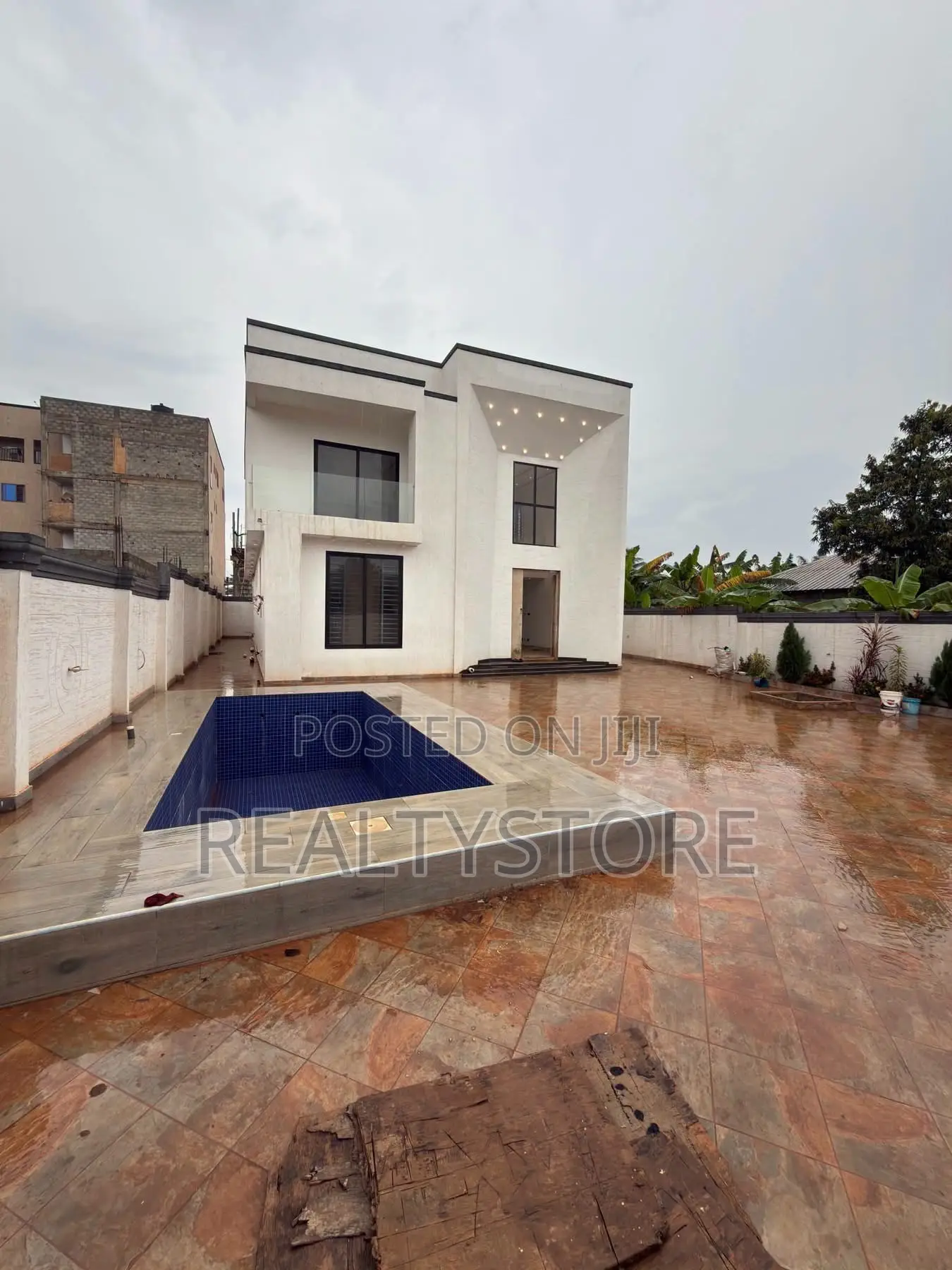 5bdrm House in Adenta, Accra Metropolitan for sale in Accra Metropolitan