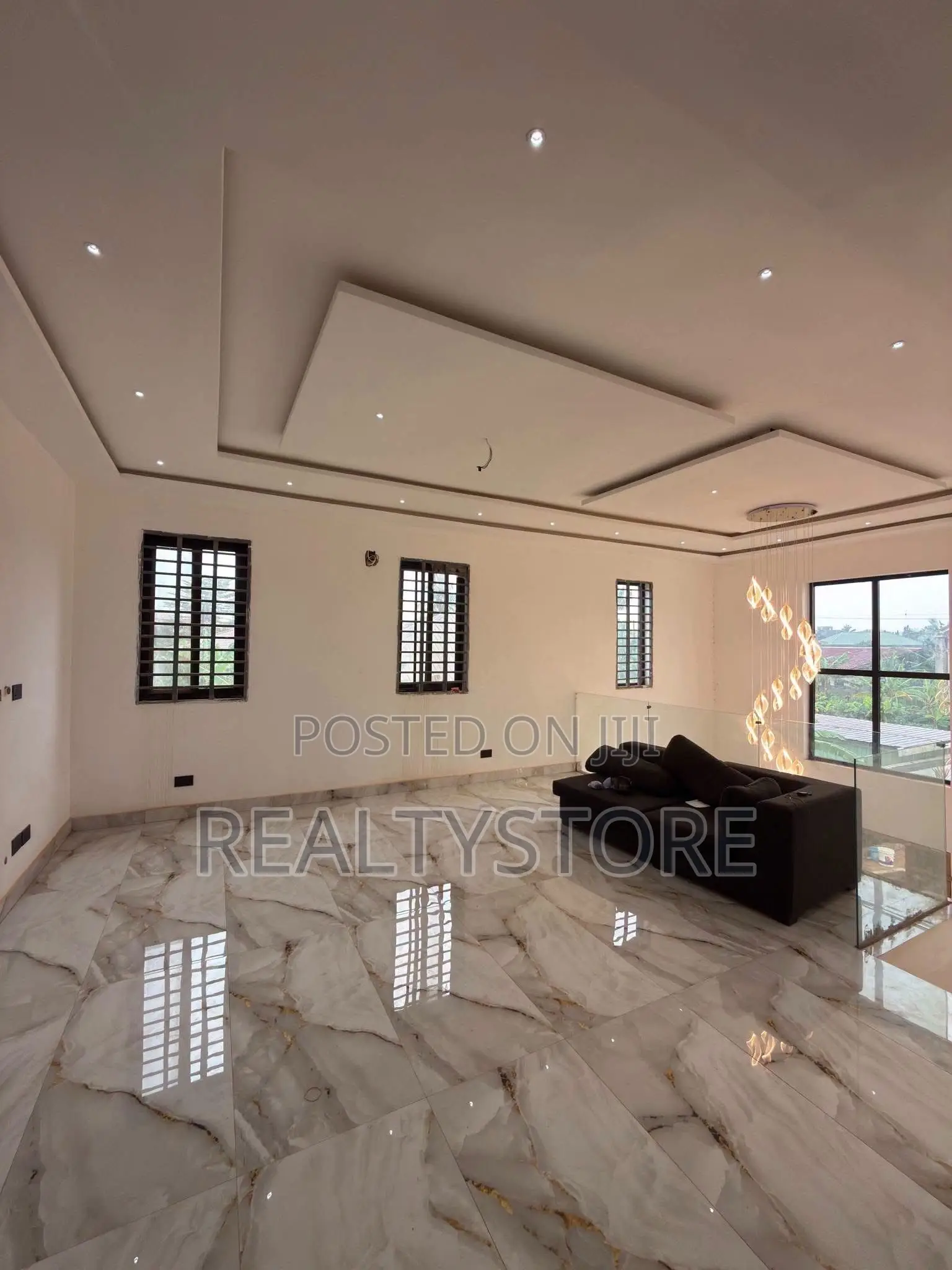 5bdrm House in Adenta, Accra Metropolitan for sale in Accra Metropolitan