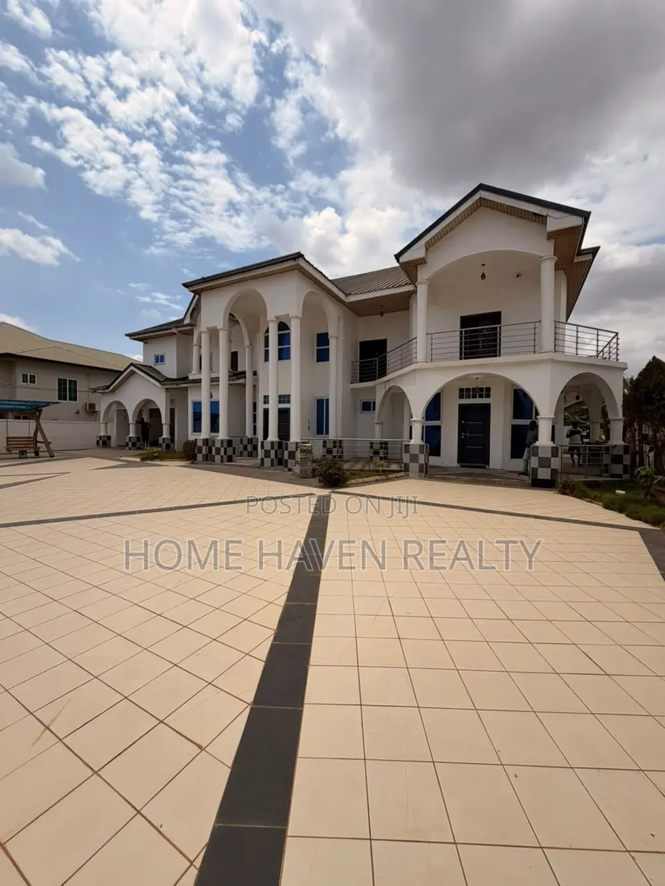 5bdrm House in Adjiriganor East, Ghana Link Area for rent in Ghana Link Area