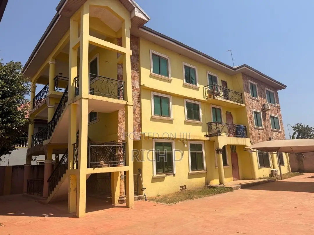 9bdrm Apartment in Community 25 for sale in Community 25