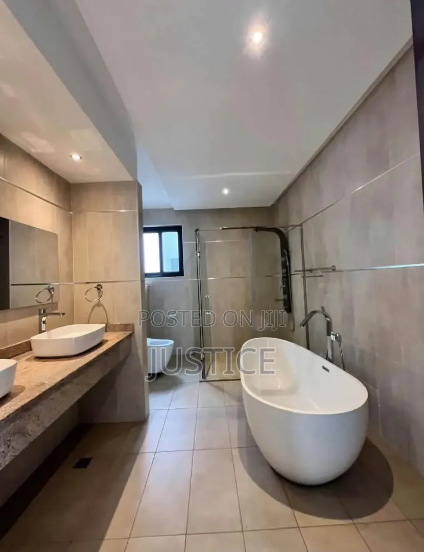 4bdrm Duplex in East Legon, Ghana Link Area for rent in Ghana Link Area