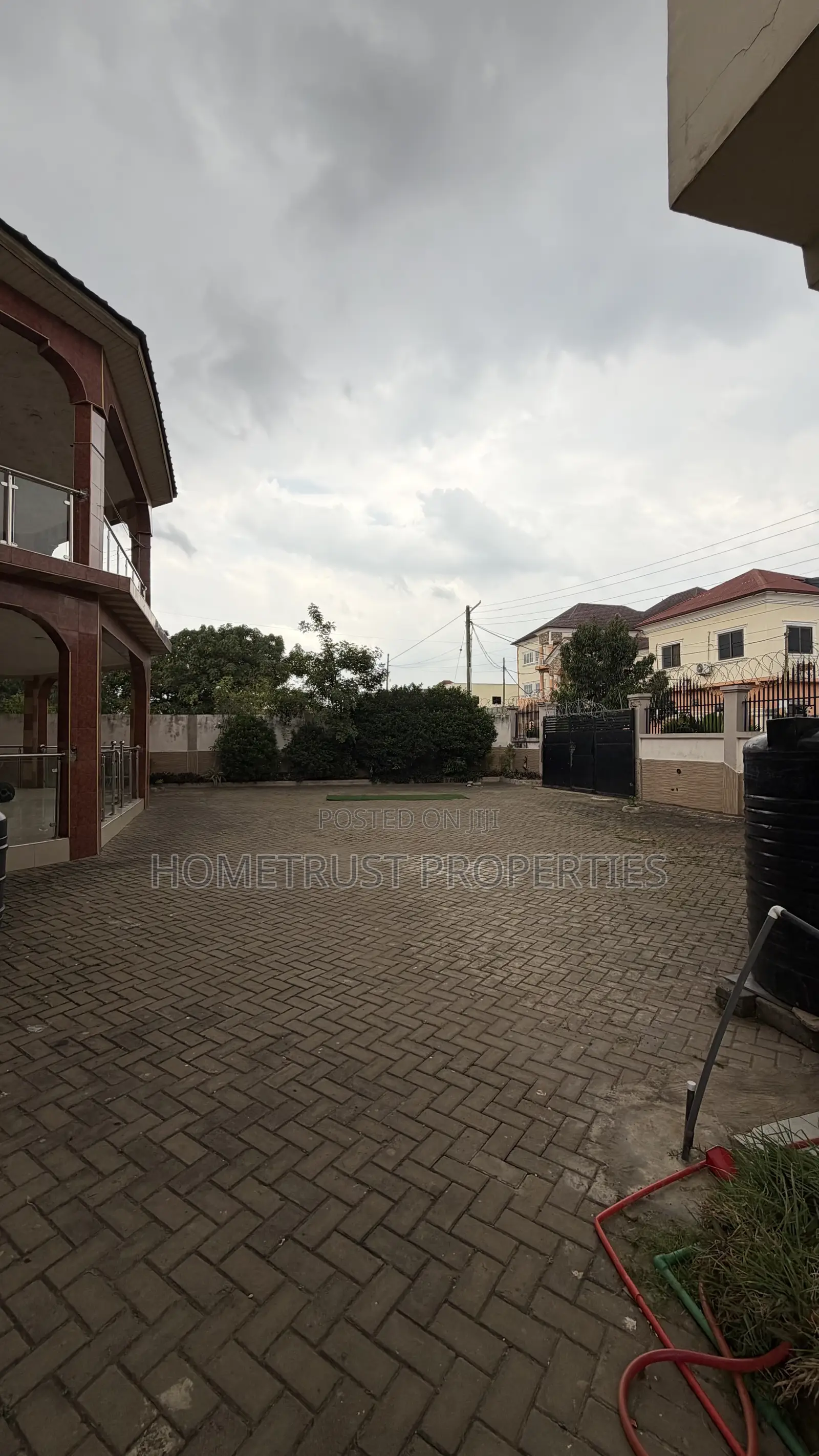 7bdrm Duplex in Ablekuma Ga Odumase for sale in Ablekuma
