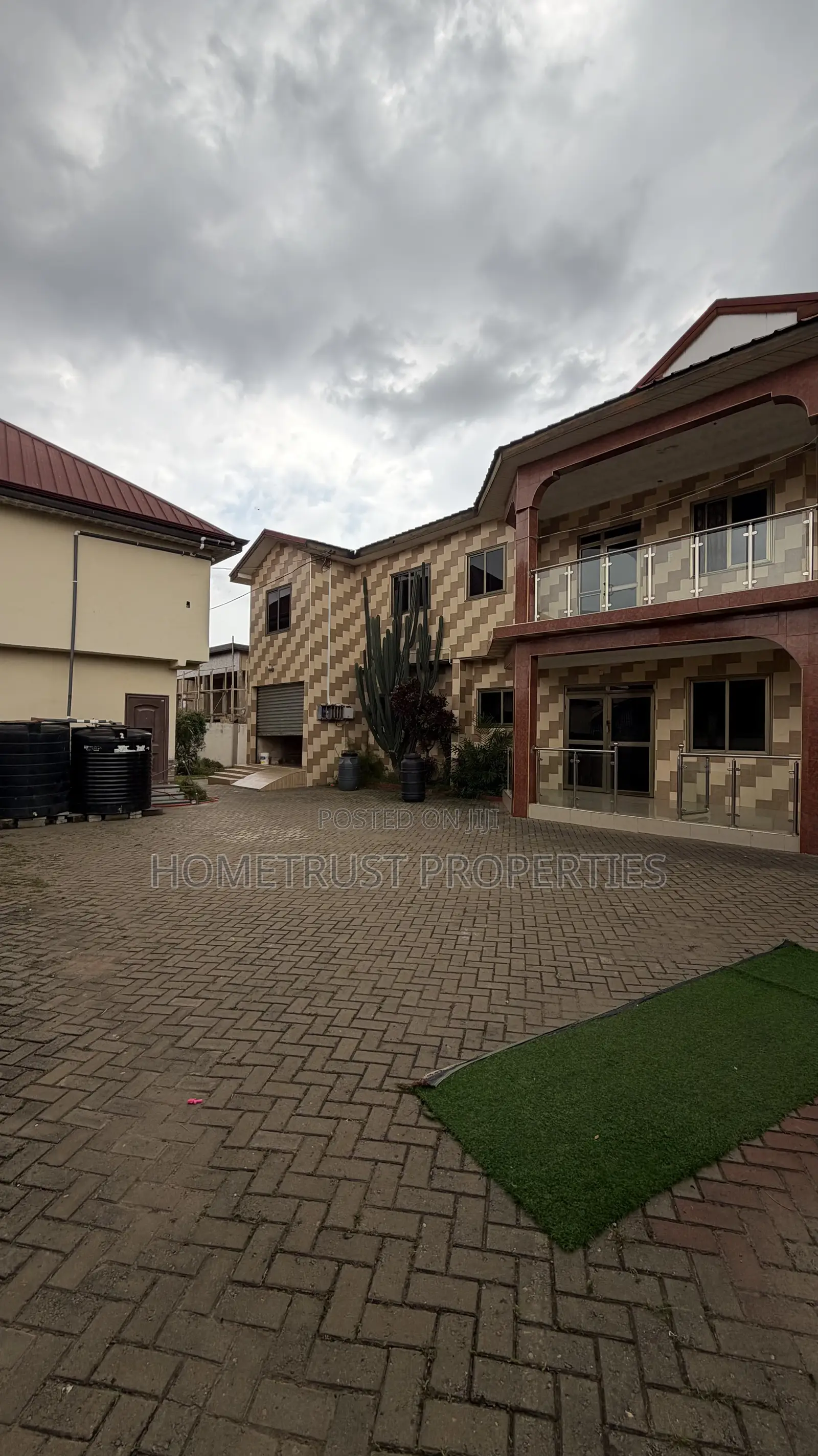 7bdrm Duplex in Ablekuma Ga Odumase for sale in Ablekuma