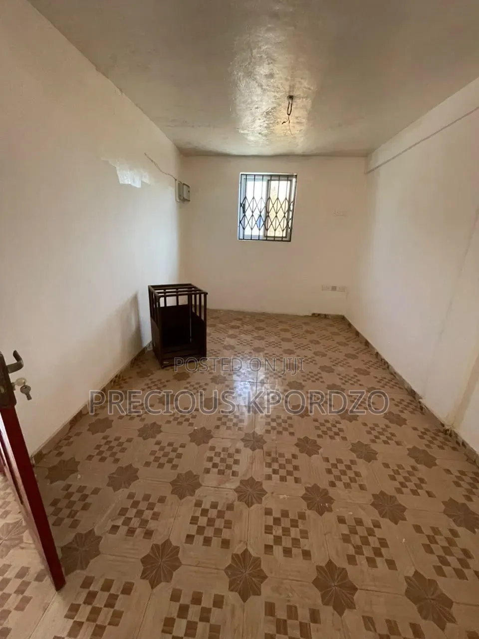 1bdrm Room & Parlour in Commandos Adenta for rent in Commandos
