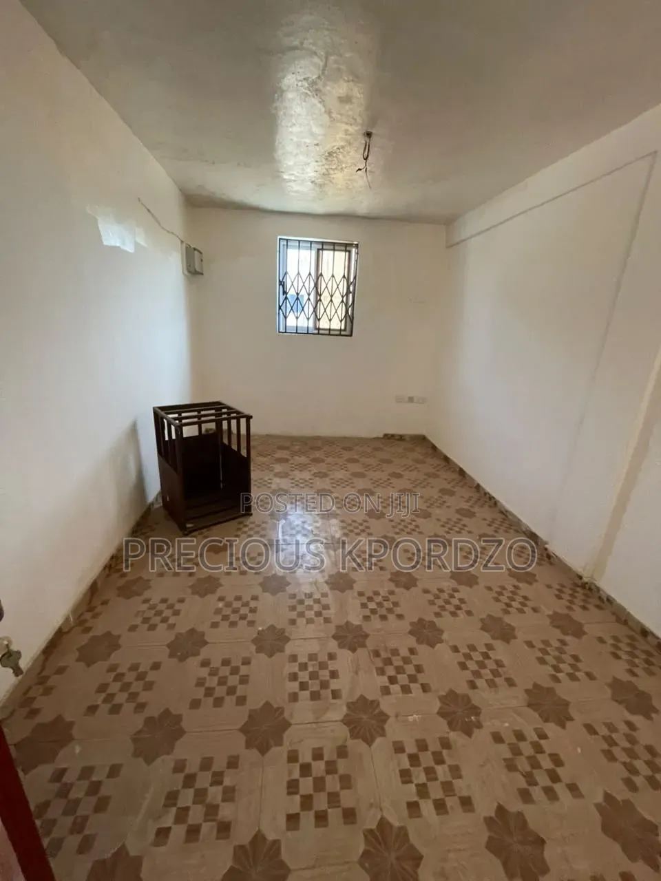 1bdrm Room & Parlour in Commandos Adenta for rent in Commandos