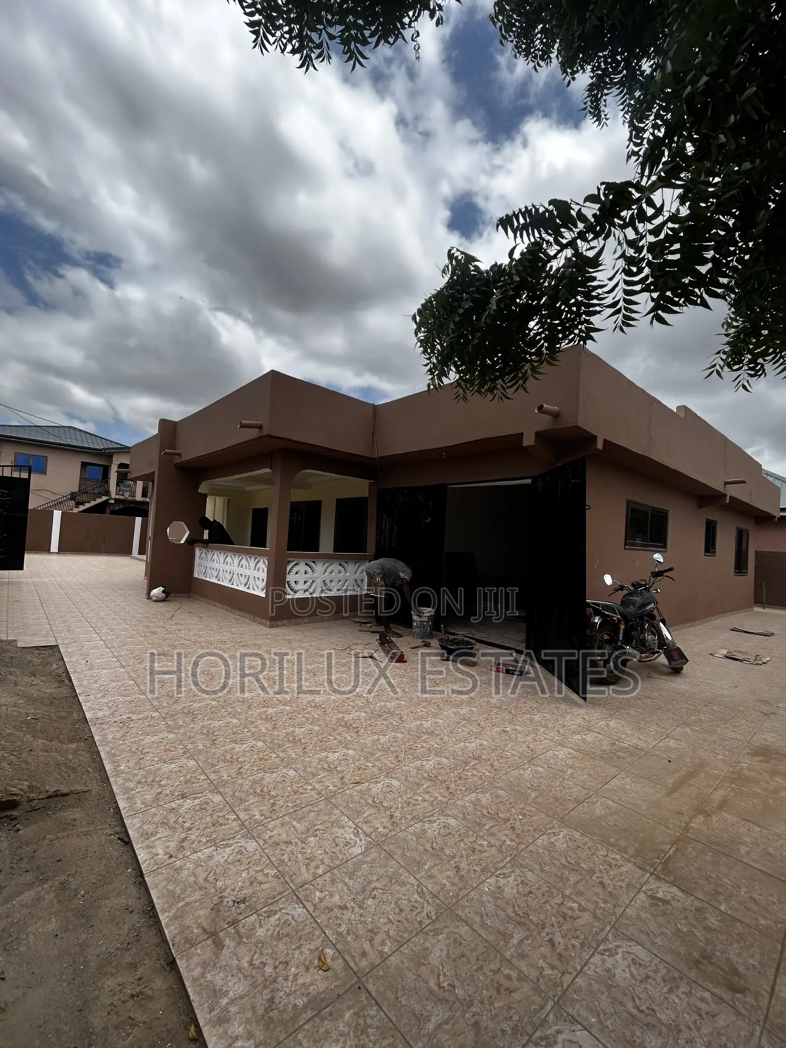 4bdrm Bungalow in Santa Maria Washing for sale in Santa Maria