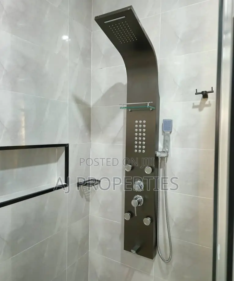 3bdrm House in Aj Property, Oyarifa Mall Area for sale in Oyarifa Mall Area