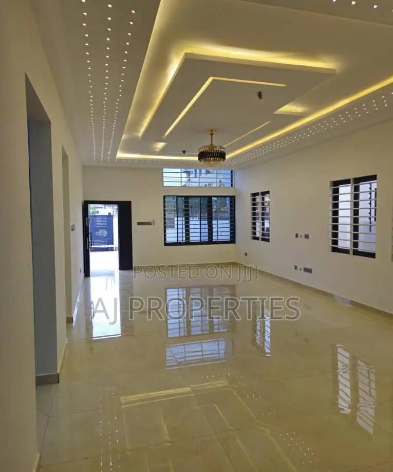 3bdrm House in Aj Property, Oyarifa Mall Area for sale in Oyarifa Mall Area