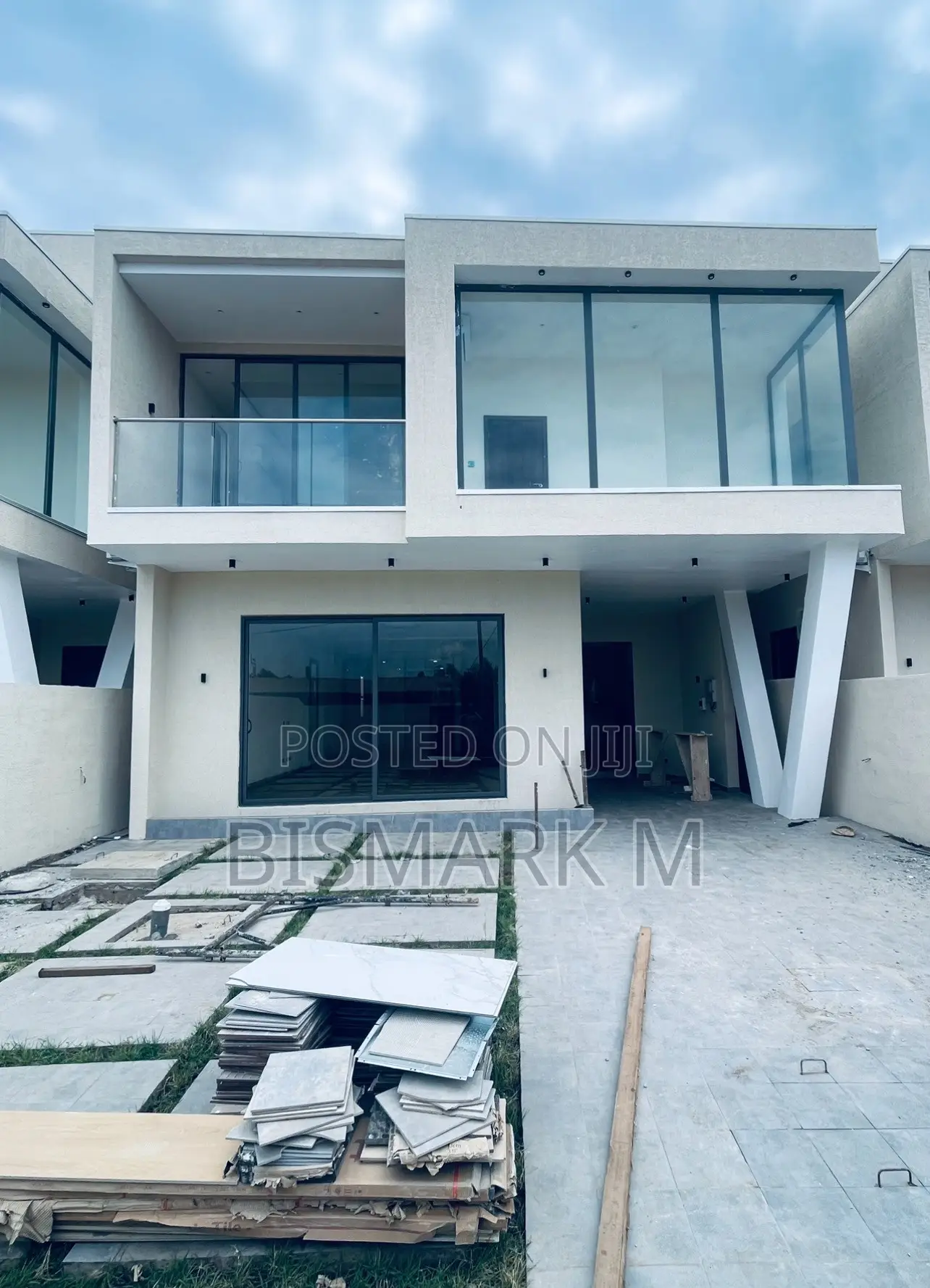 4bdrm House in School Junction, for sale in Ashaley Botwe