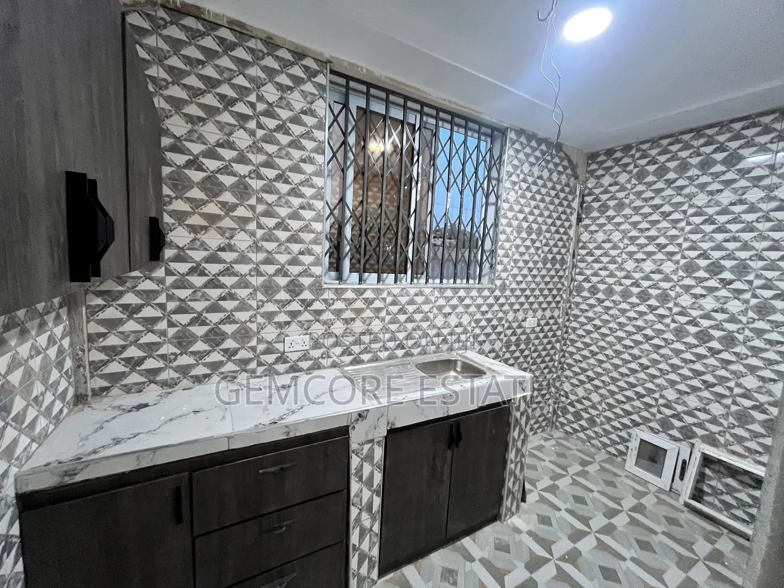 1bdrm Apartment in School Junction, Ashaley Botwe for rent in Ashaley Botwe