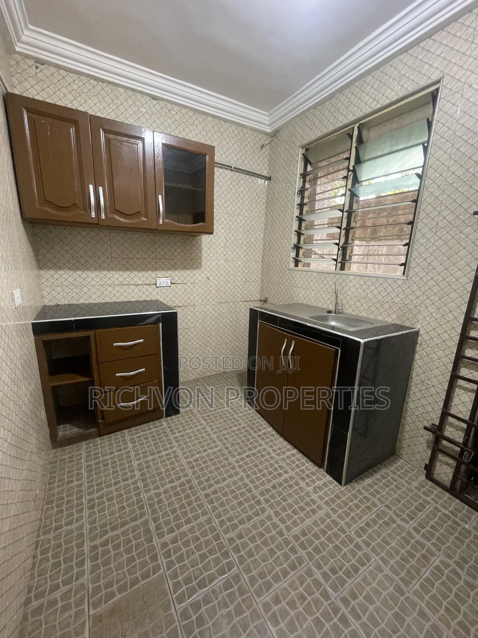 2bdrm Apartment in Richvon Properties, Baatsona Total for rent in Baatsona Total
