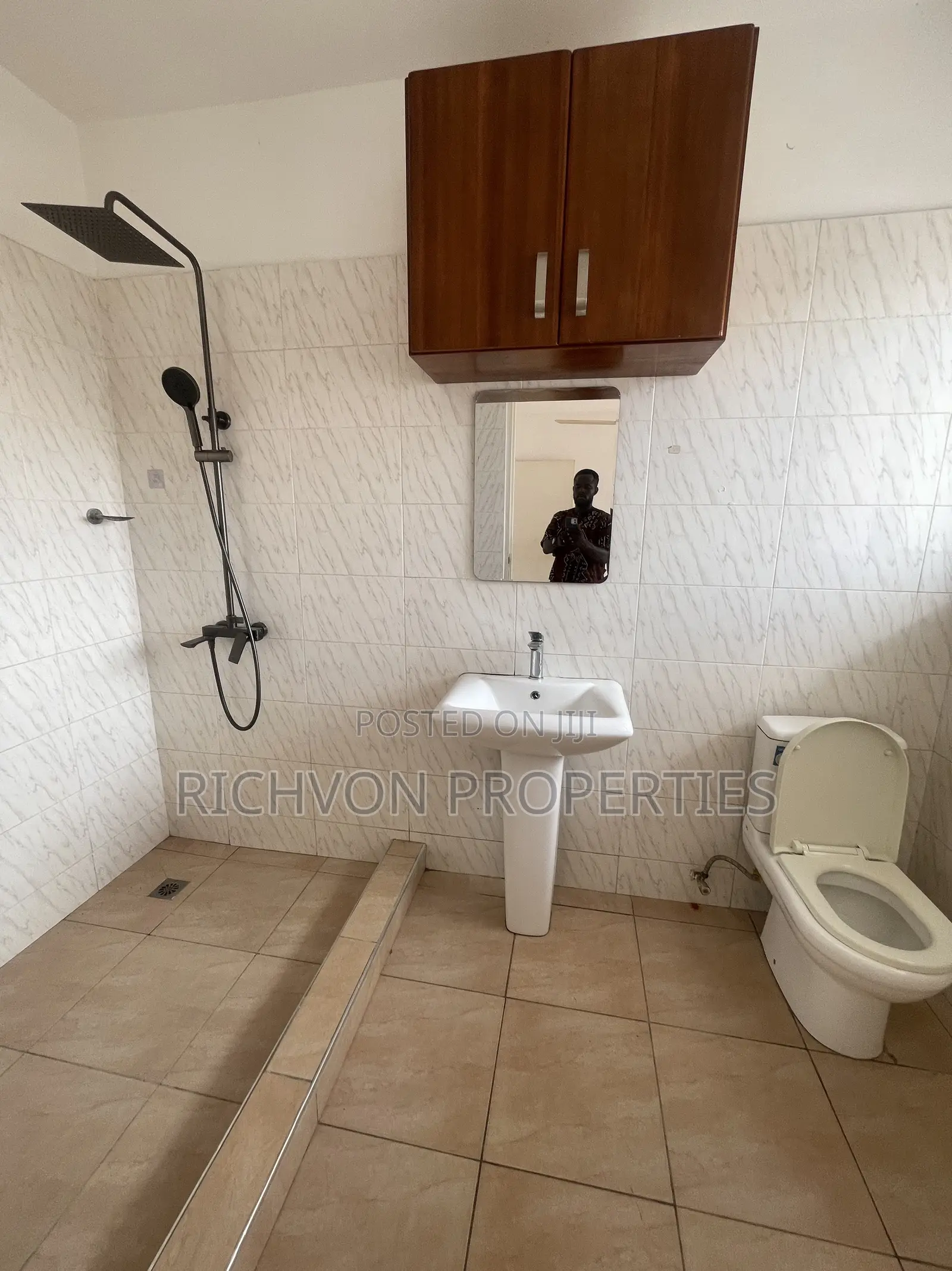 Studio Apartment in Richvon Properties, Spintex for rent in Spintex