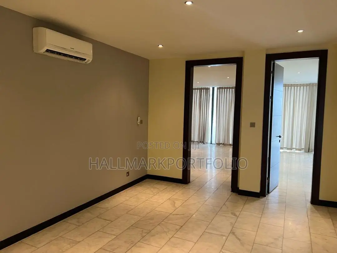 3bdrm Apartment in Airport Residential for sale in Airport Residential Area
