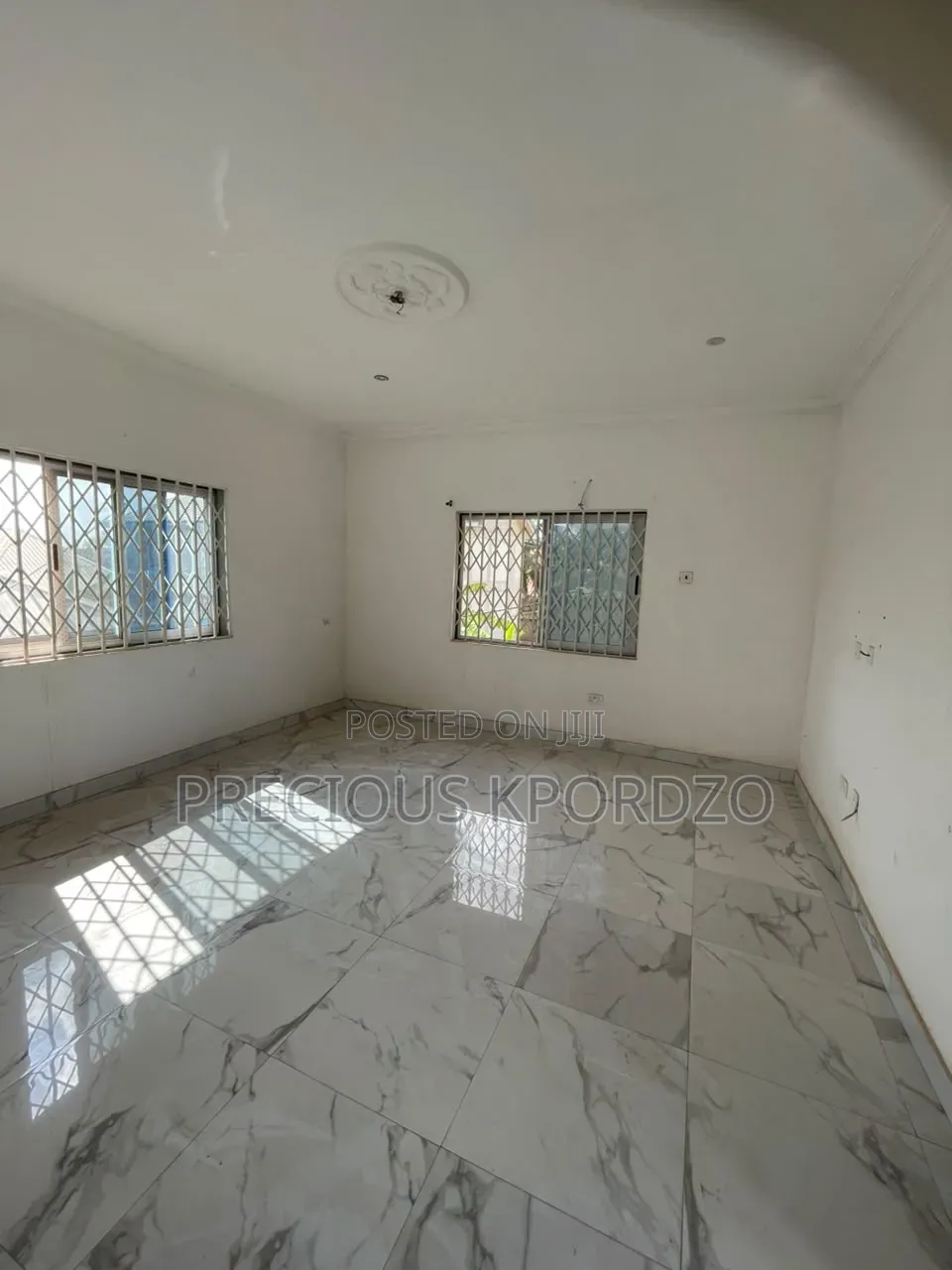 1bdrm Room & Parlour in Adenta Commandos for rent in Commandos