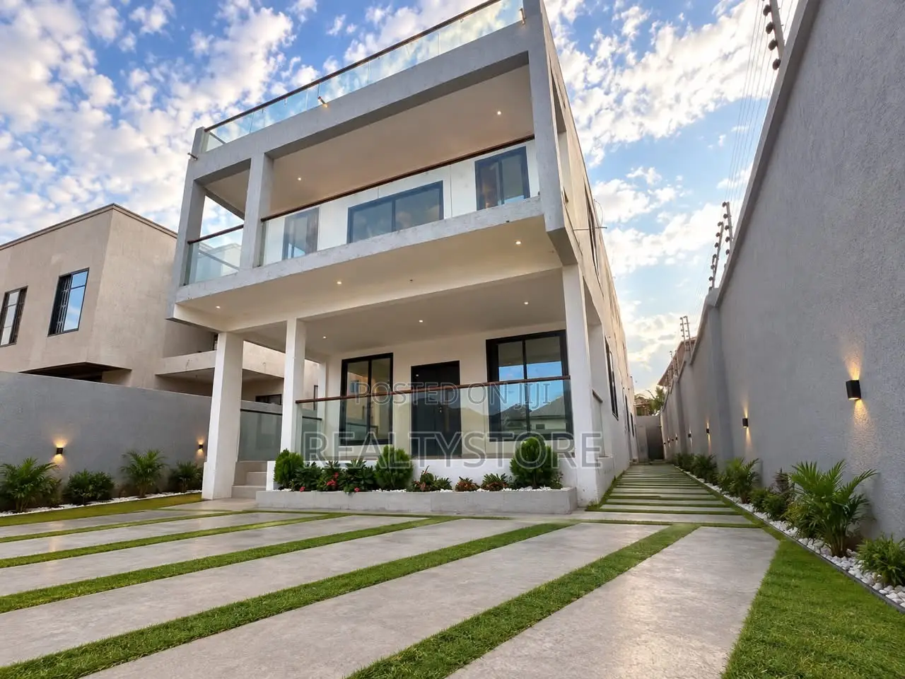 4bdrm House in Pokuase, Accra Metropolitan for sale in Accra Metropolitan