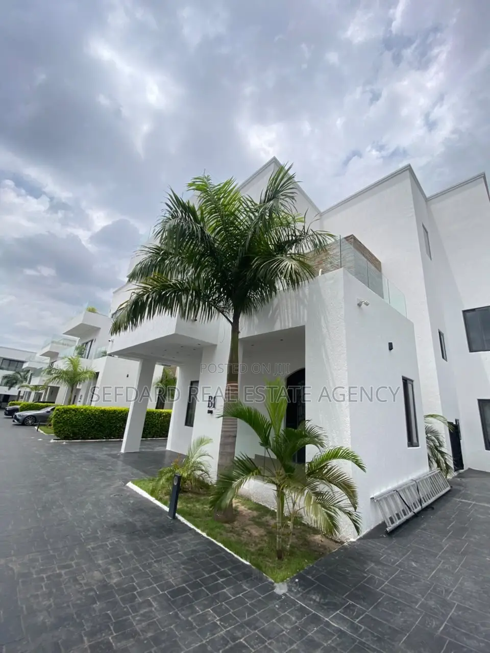 3bdrm Duplex in Sefdard Properties, East Legon for sale in East Legon