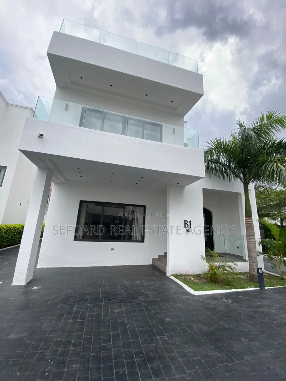 3bdrm Duplex in Sefdard Properties, East Legon for sale in East Legon
