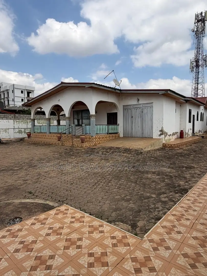 4bdrm House in Sefdard Properties, Spintex for sale in Spintex