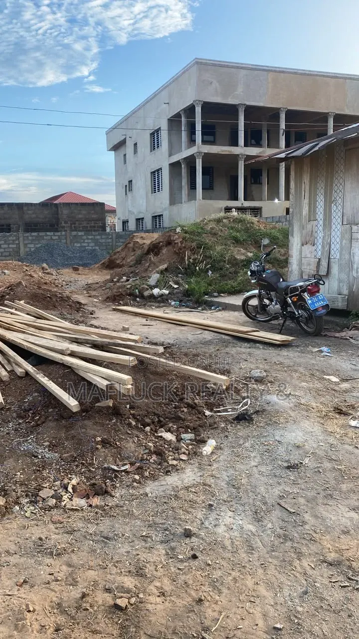 Half Plot at Lakeside in Lake Side Estate
