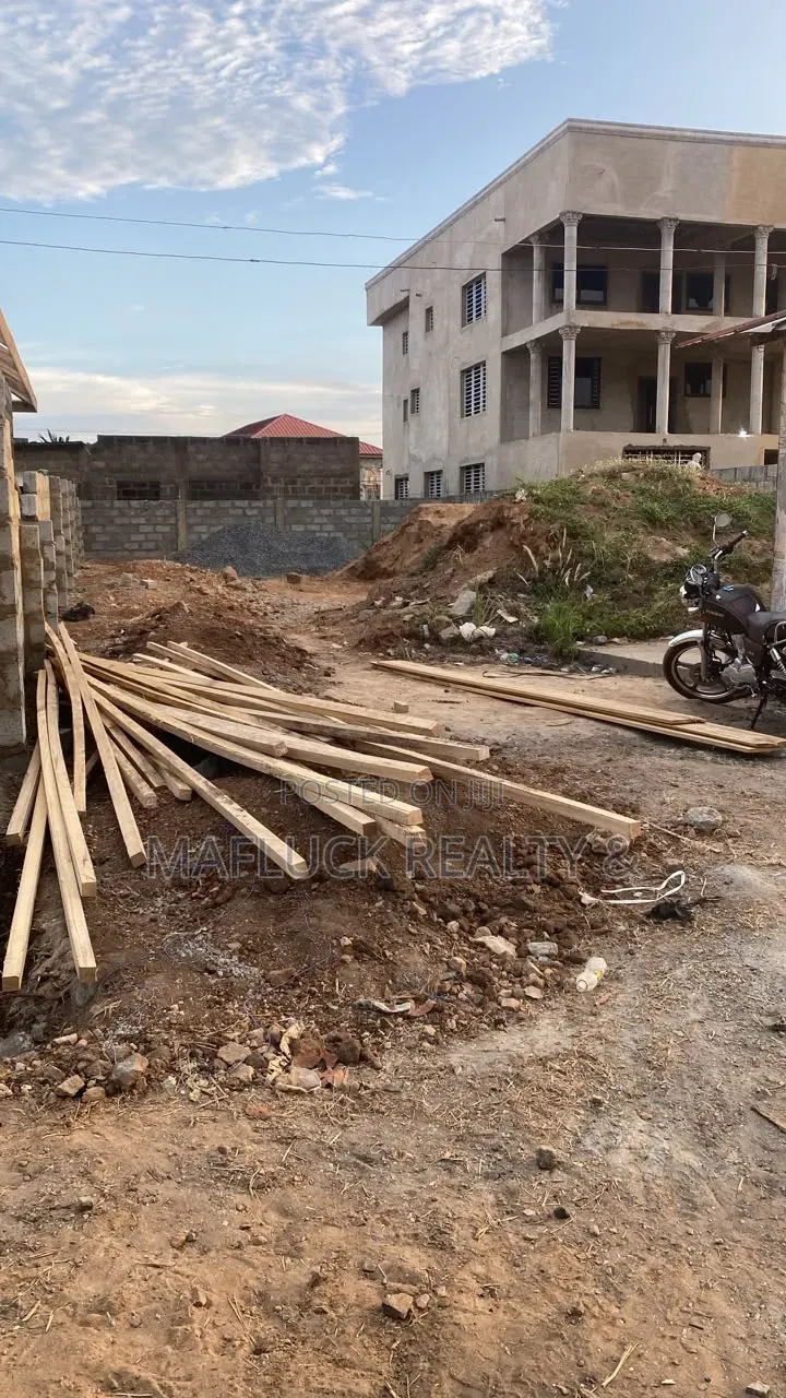 Half Plot at Lakeside in Lake Side Estate