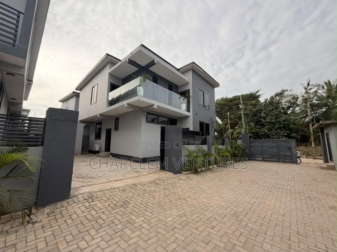3bdrm House in Charclem Ventures, Haatso for rent in Haatso