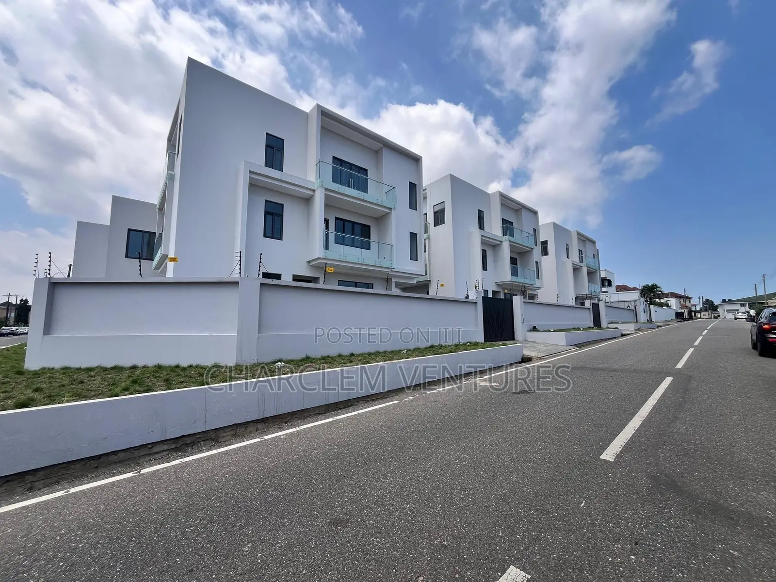 4bdrm Townhouse / Terrace in Charclem Ventures, East Legon for rent in East Legon