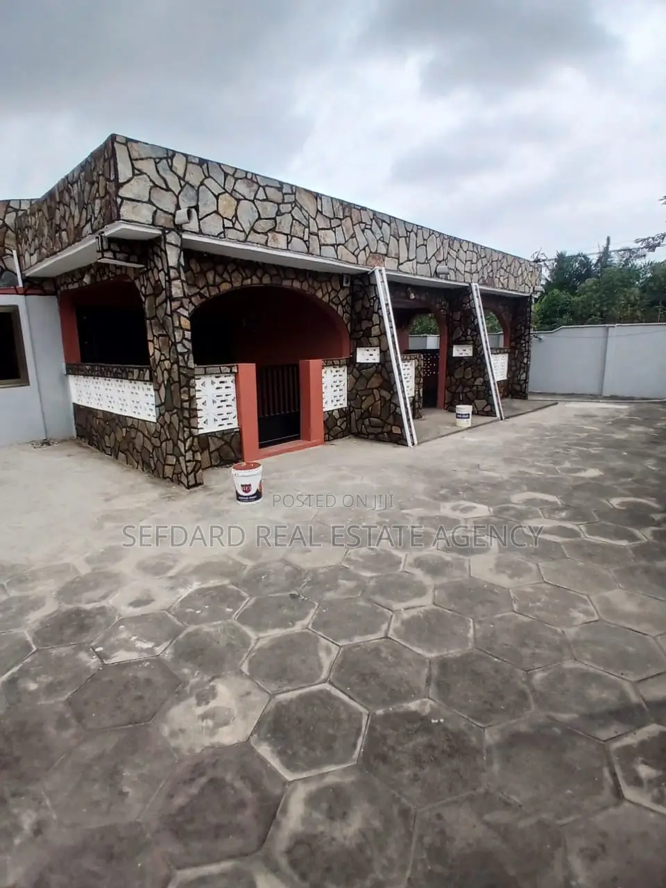 4bdrm House in Sefdard Properties, Amasaman for rent in Amasaman