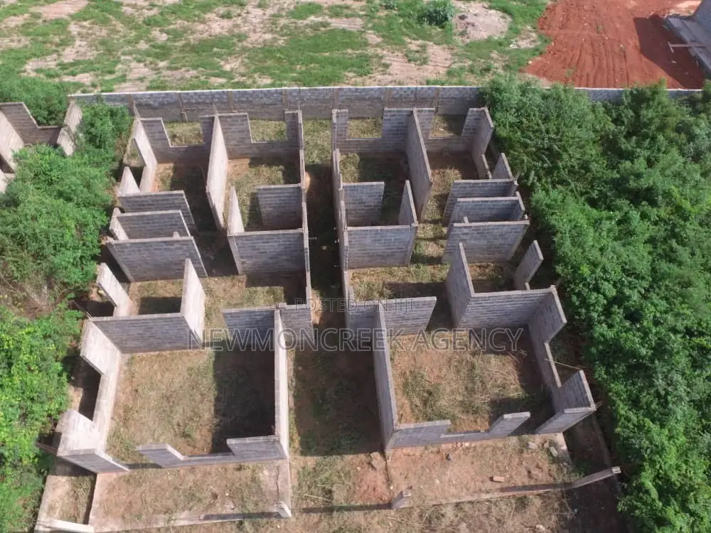 10bdrm Apartment in Oyibi Sasabi for sale in Oyibi