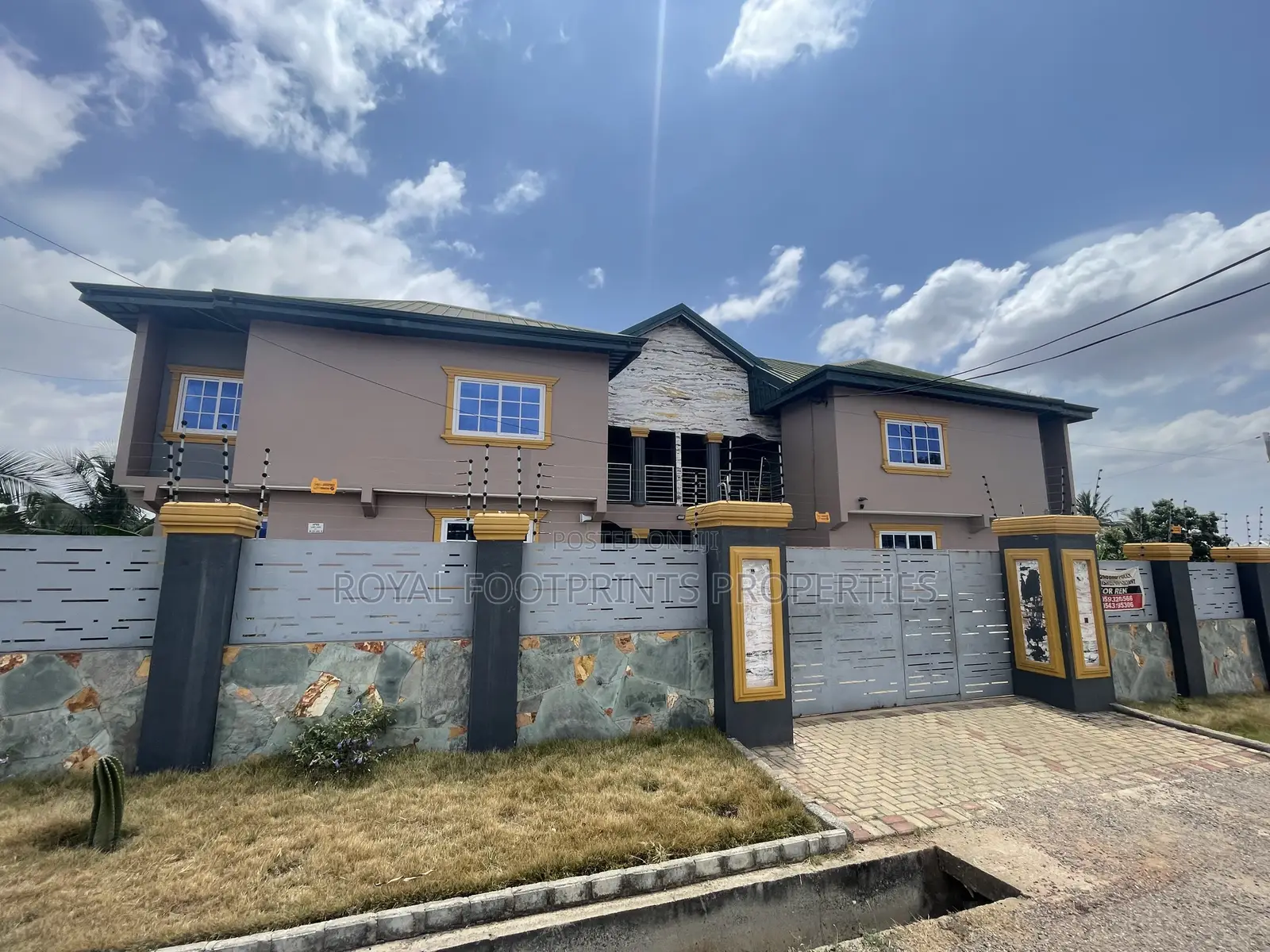 3bedrooms Fully Furnished in Oyarifa
