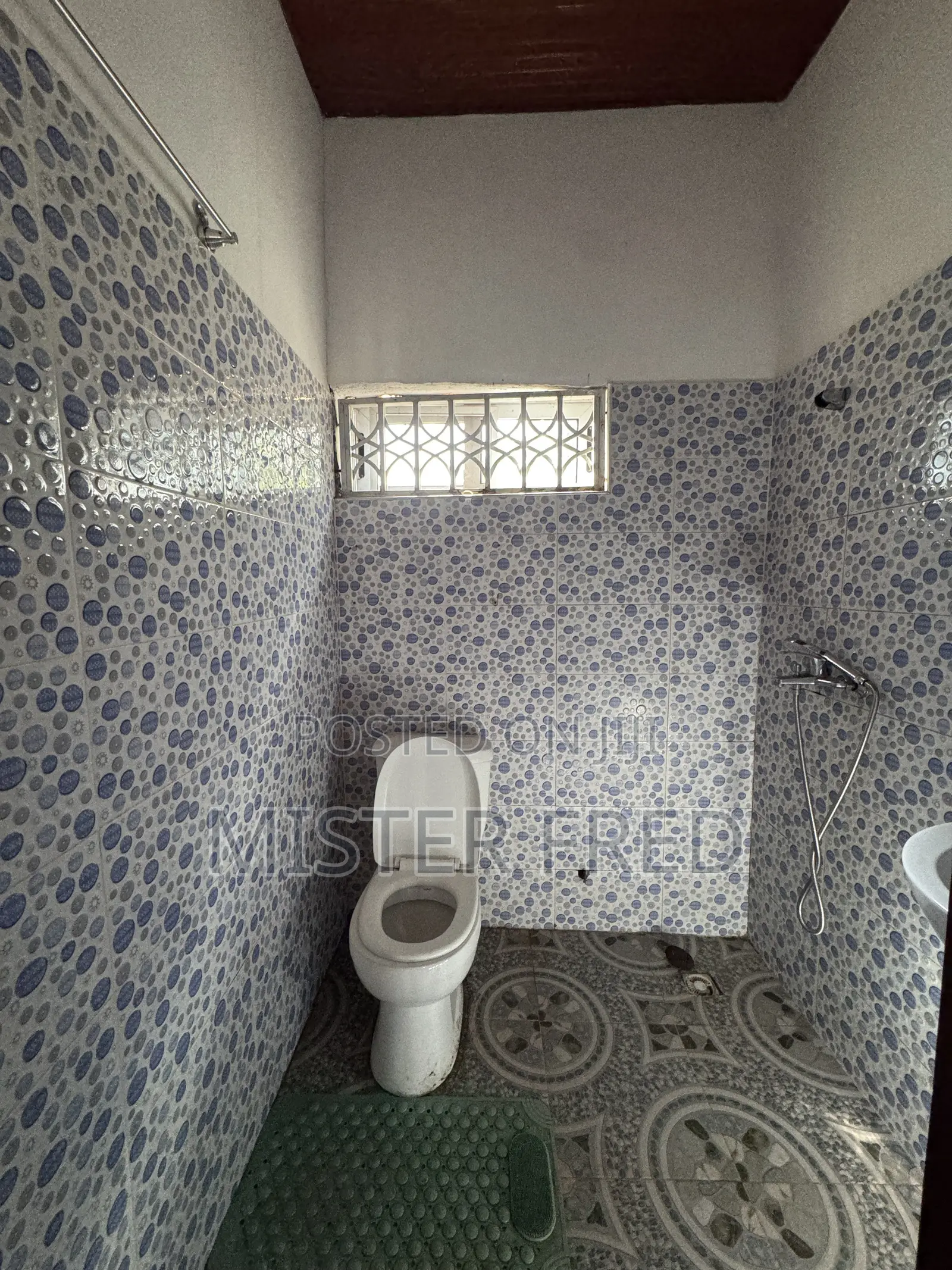 1bdrm Apartment in Broadcasting, Weija for rent in Weija
