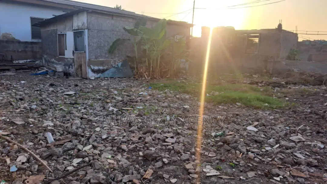 Land for Sale in Community 25