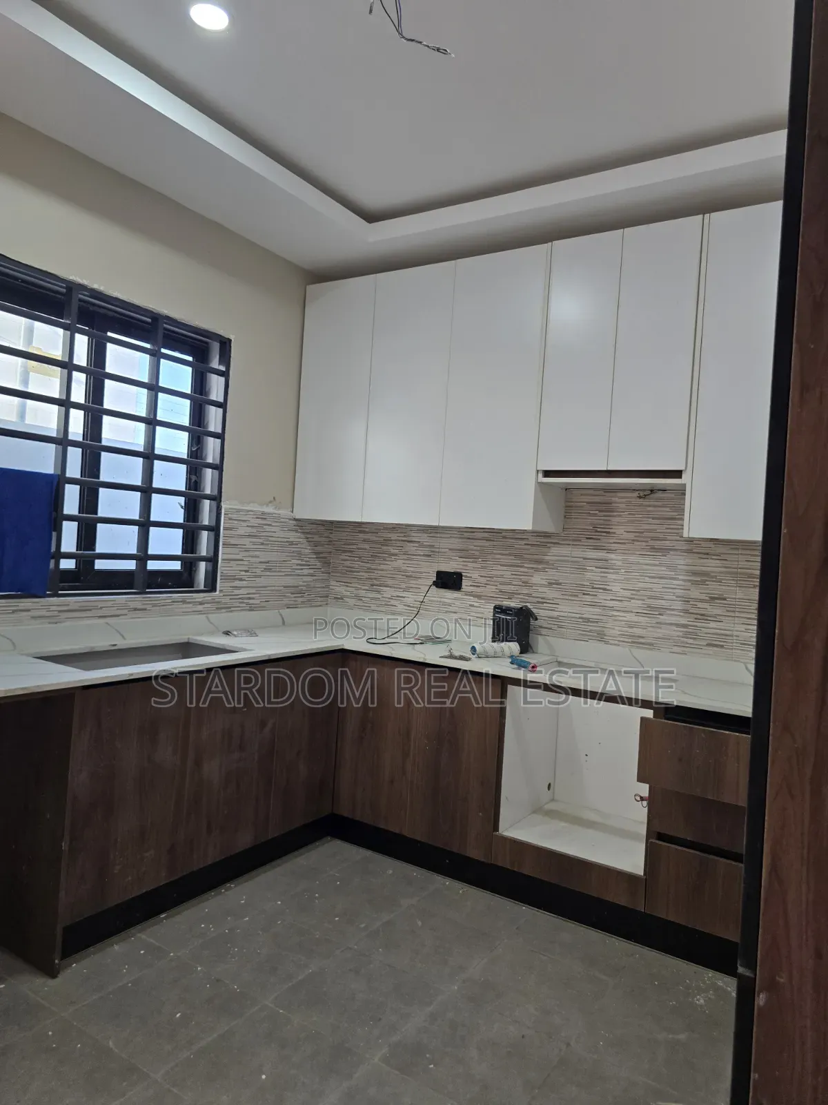 3bdrm Duplex in Spintex Road, Baatsona Total for sale in Baatsona Total