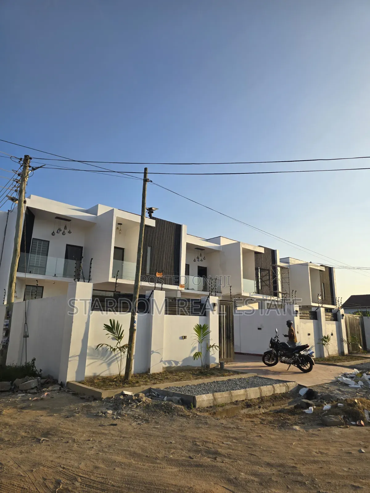 4bdrm Duplex in Spintex Road, Baatsona Total for sale in Baatsona Total