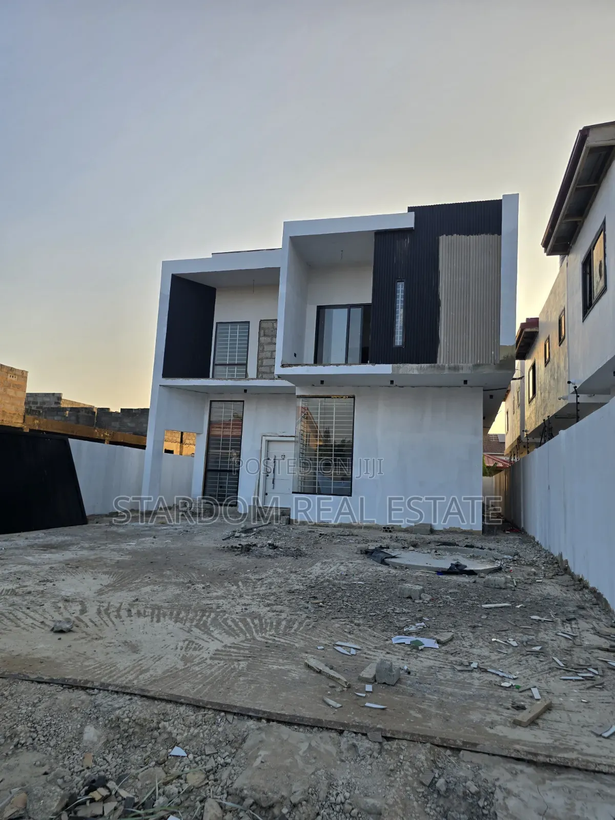 4bdrm Duplex in Spintex Road, Baatsona Total for sale in Baatsona Total