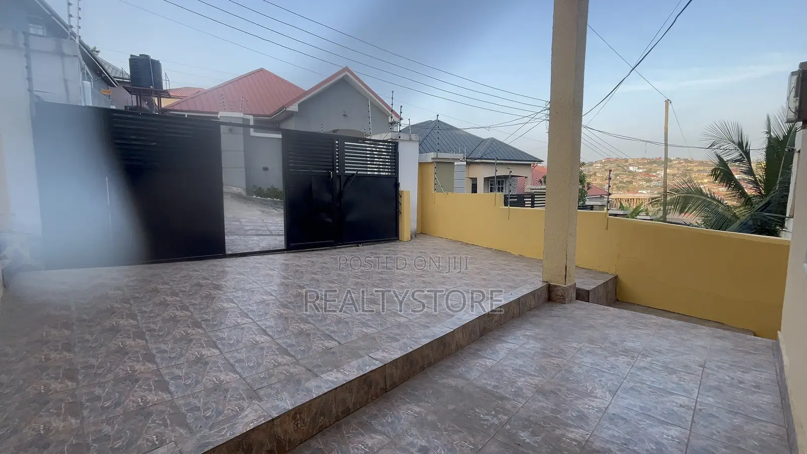 3bdrm House in Kwabenya Abuom Hills, Accra Metropolitan for rent in Accra Metropolitan