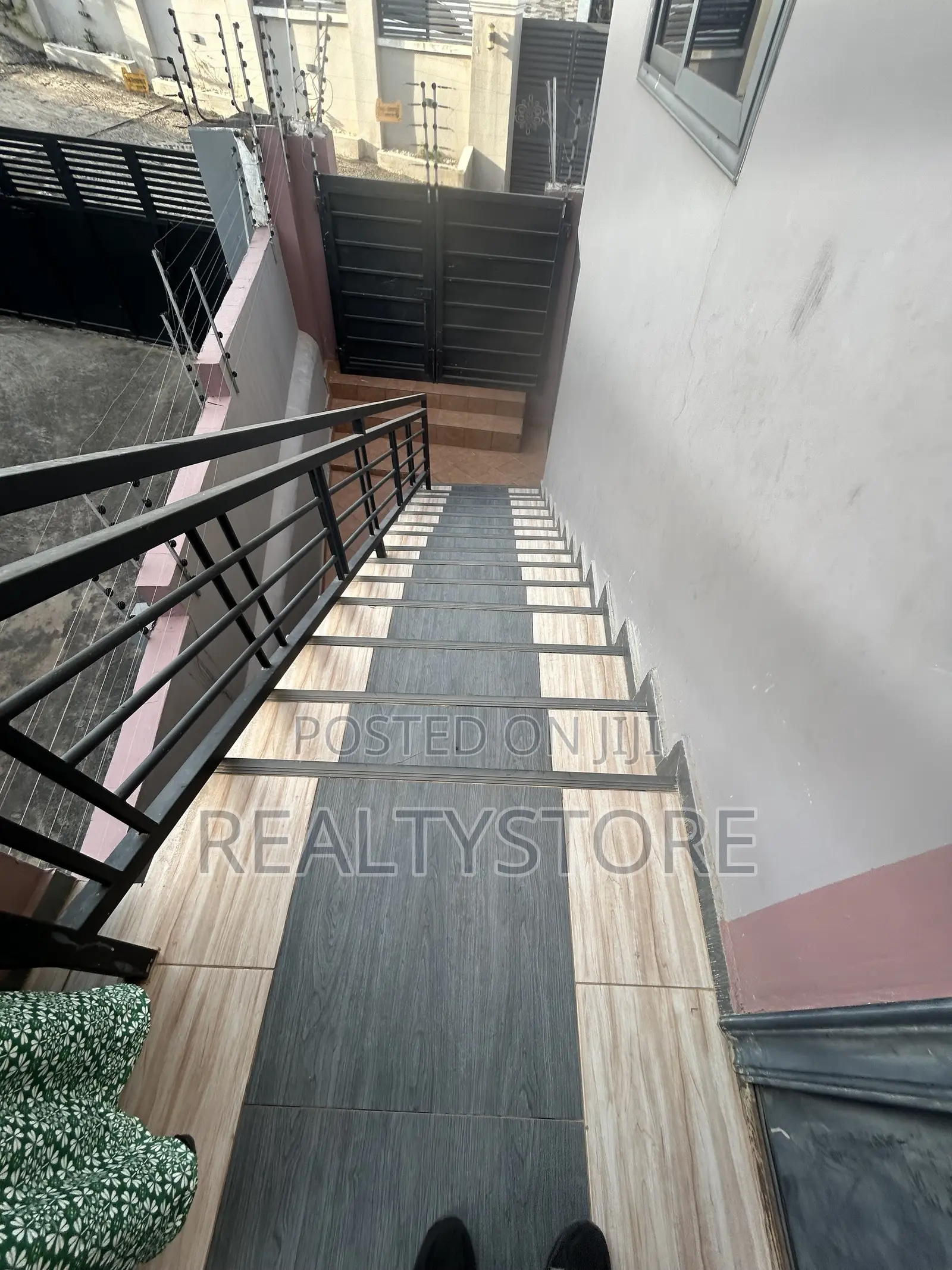 3bdrm Apartment in Kwabenya Hills, Accra Metropolitan for rent in Accra Metropolitan