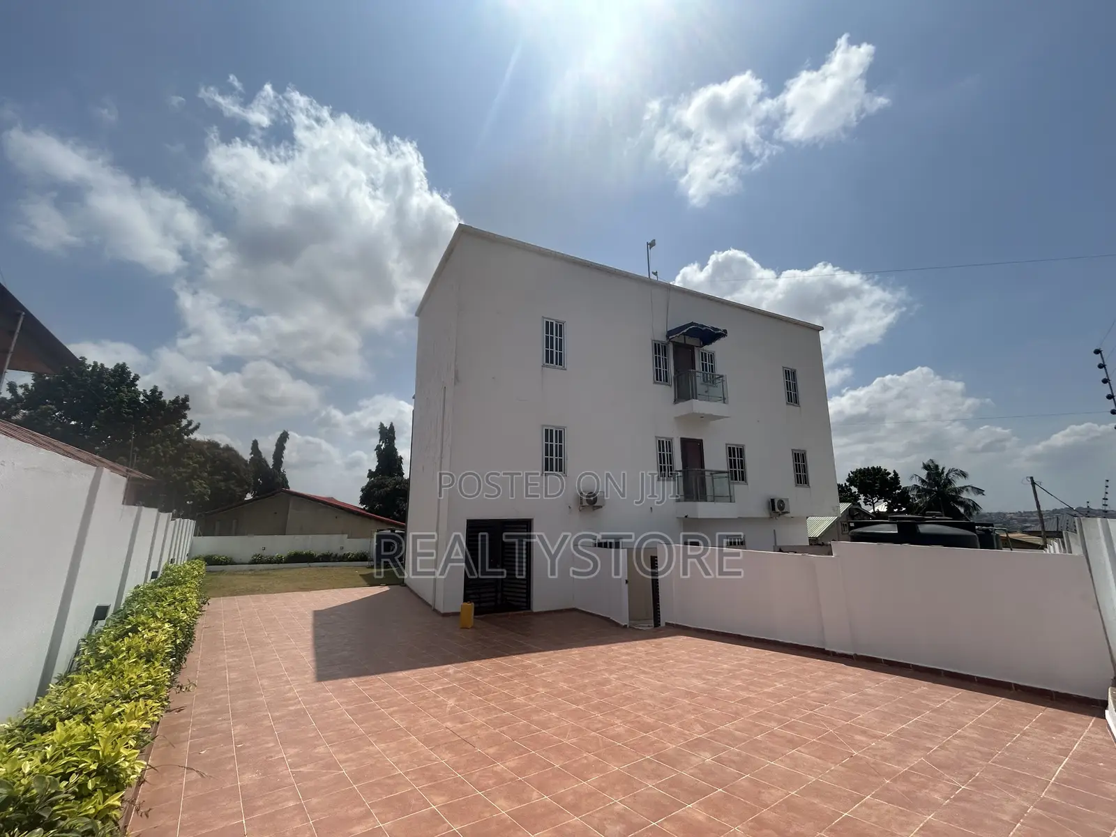 4bdrm Duplex in Franko Estate, Accra Metropolitan for rent in Accra Metropolitan