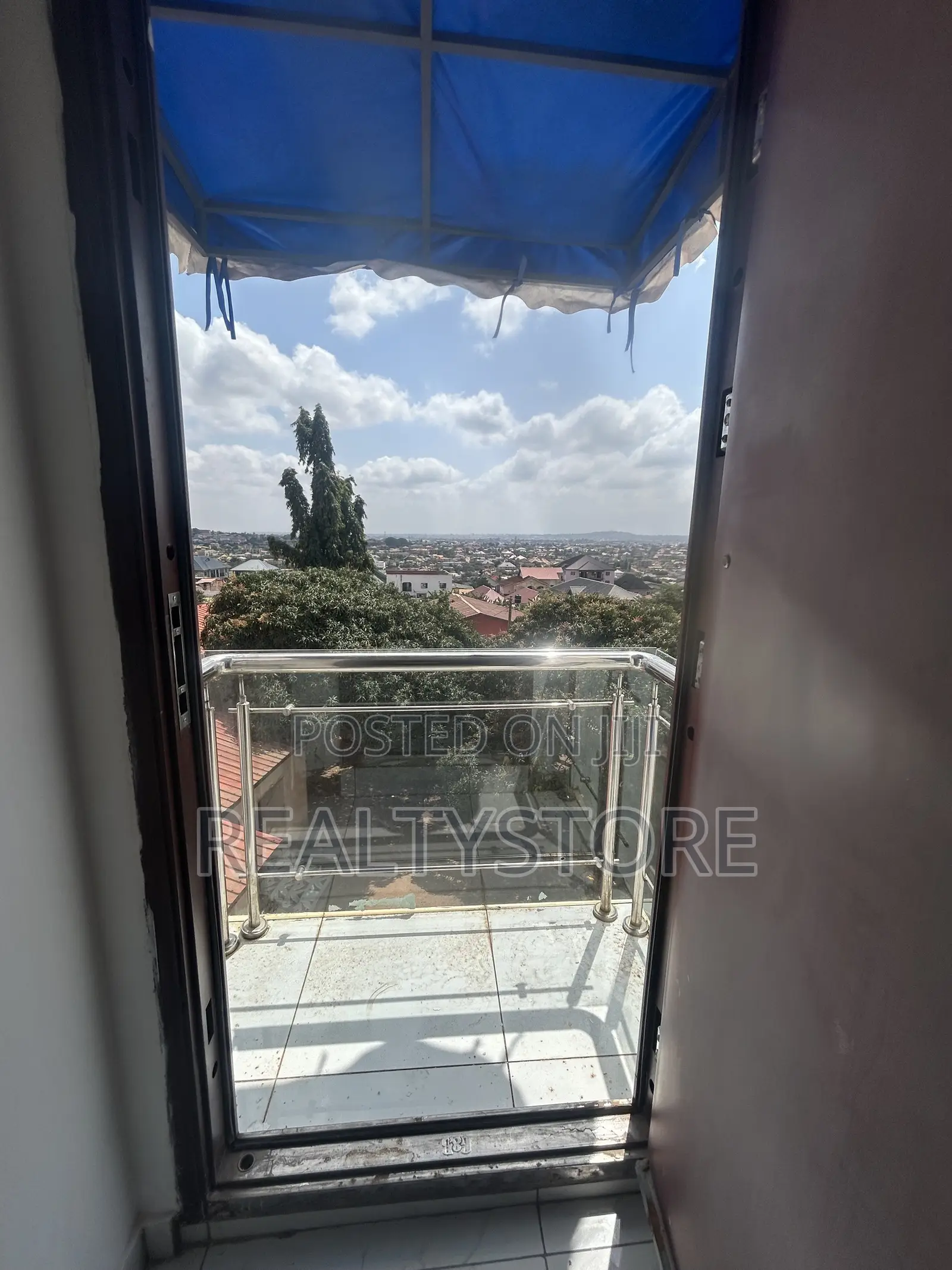 4bdrm Duplex in Franko Estate, Accra Metropolitan for rent in Accra Metropolitan