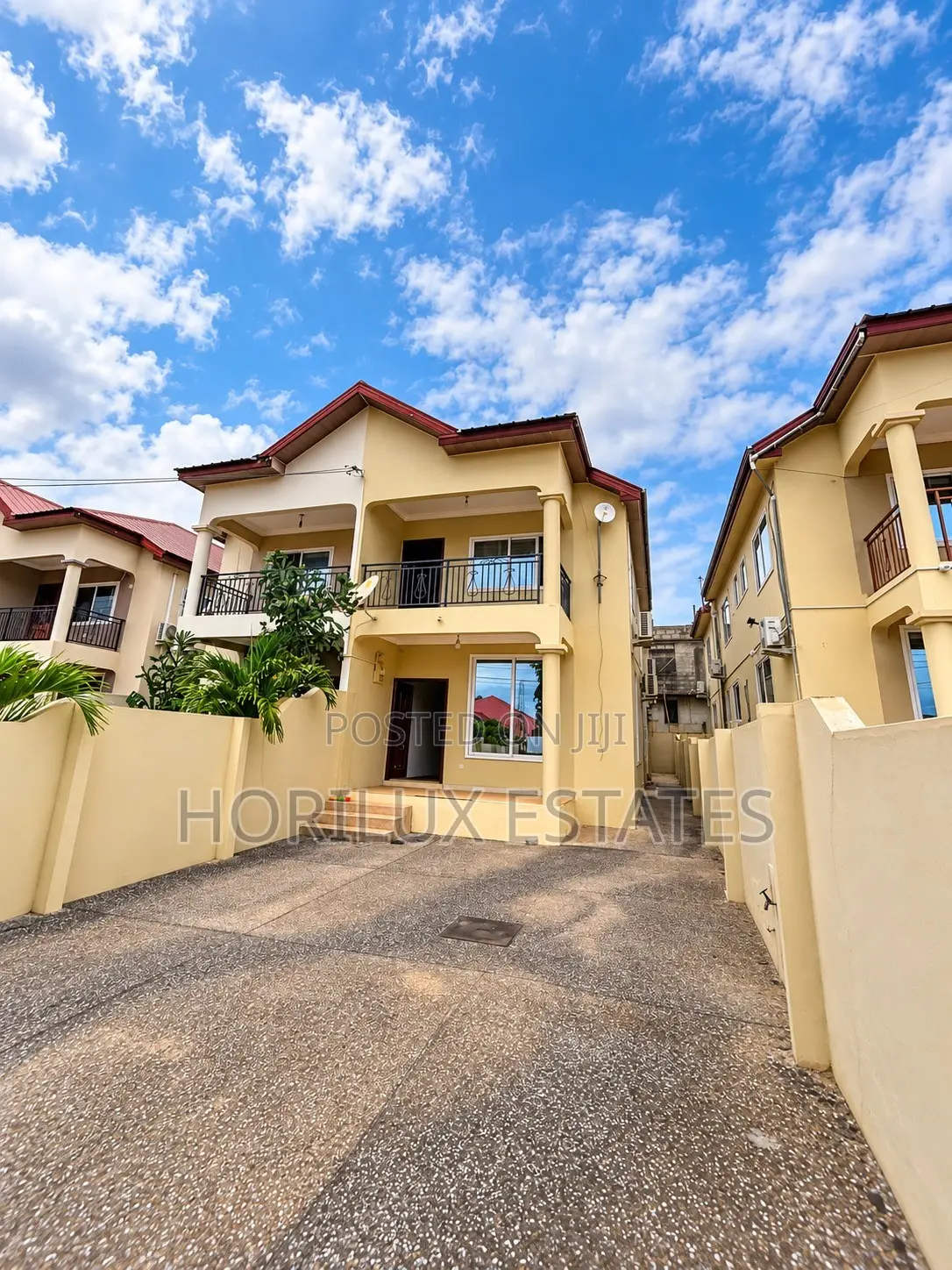 3bdrm Duplex in Oak Villa, Abokobi for sale in Abokobi