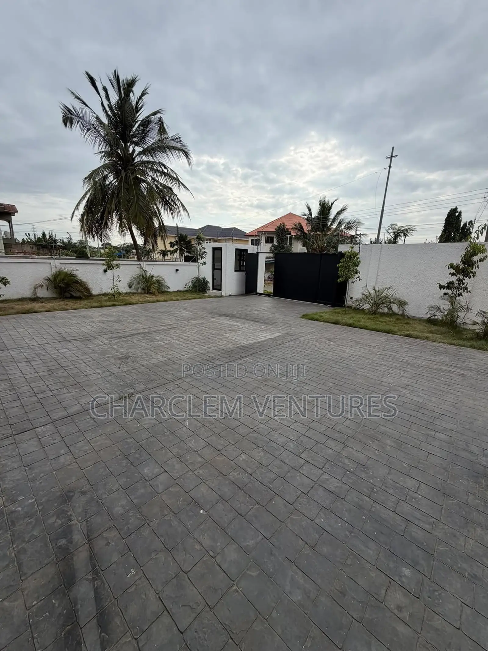 5bdrm House in Charclem Ventures, East Legon for rent in East Legon