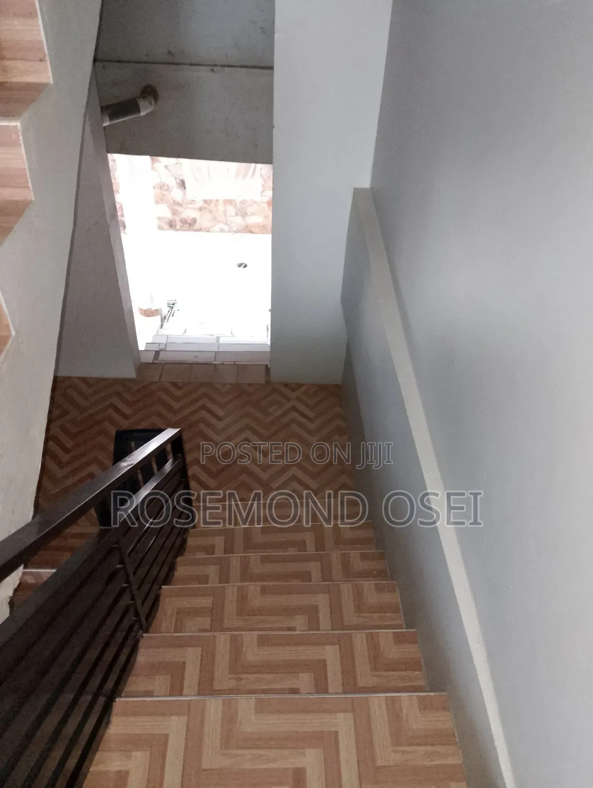 3bdrm Apartment in Madina, Zongo Junction for rent in Zongo Junction