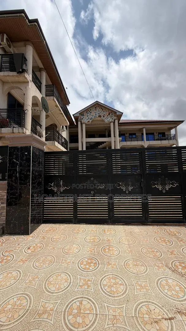 2bdrm Apartment in Pokuase Amafrom for rent in Pokuase