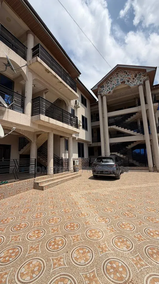 2bdrm Apartment in Pokuase Amafrom for rent in Pokuase