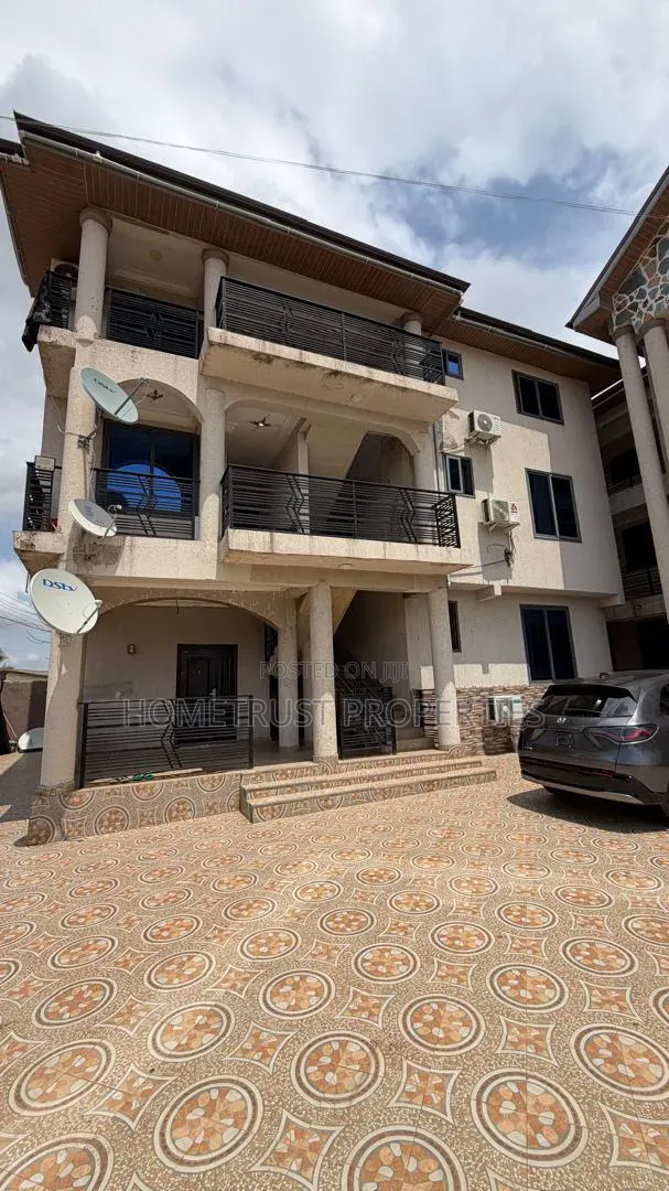 2bdrm Apartment in Pokuase Amafrom for rent in Pokuase
